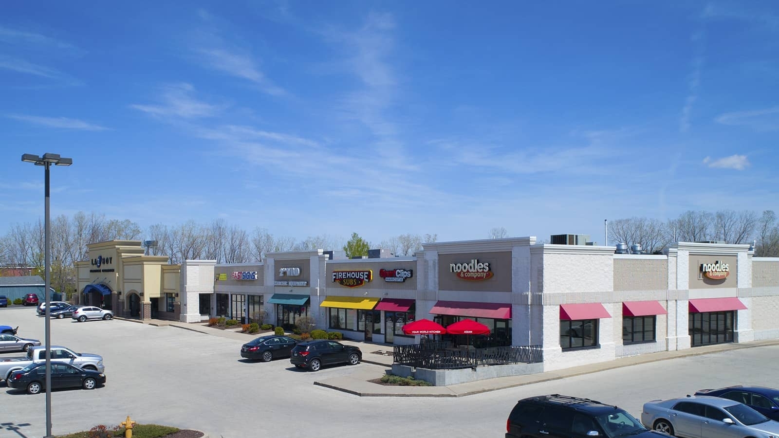 2665 S Oneida St - 2600 Block